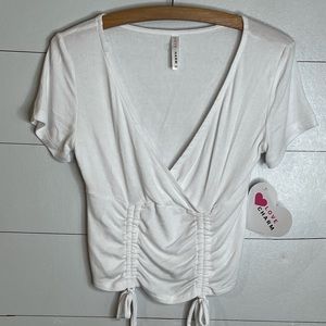 LOVE CHARM WHITE RIBBED TOP SZ M JUNIORS